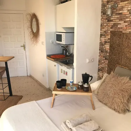 Estudio En Denia Con Piscina Y Wifi Privada, A 100 M Del Mar Dénia Exterior photo