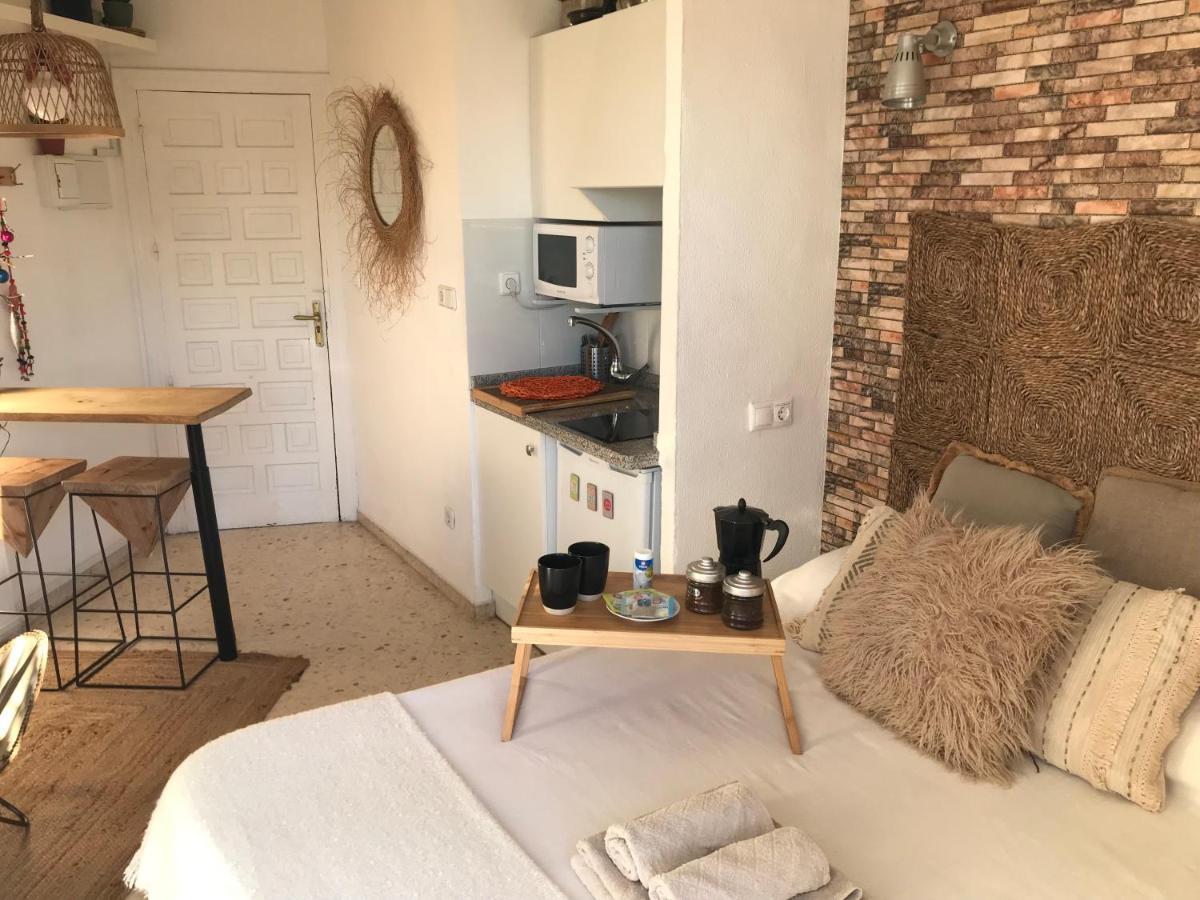 Estudio En Con Piscina Y Wifi Privada, A 100 M Del Mar Apartment *