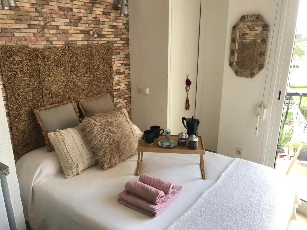 Estudio En Con Piscina Y Wifi Privada, A 100 M Del Mar Apartment
